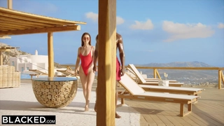 欧美日韩人妻激情-第一次与男友以外的男人在行使中车震!